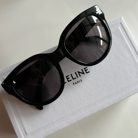 Celine Accessories - Celine Eyewear oversize cat-eye sunglasses
